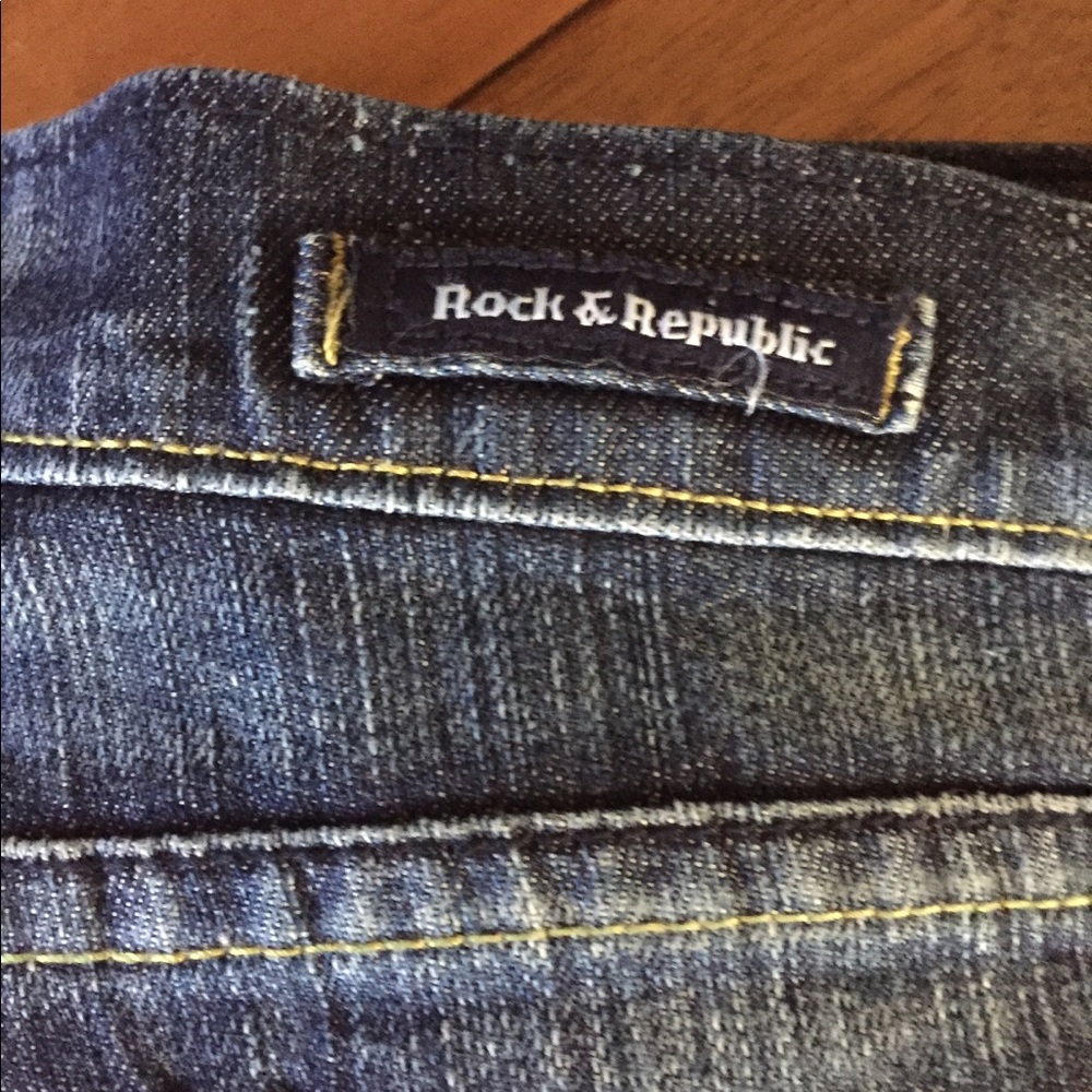 Rock & Republic Jeans with Rhinestone Pockets - Picture 3 of 8